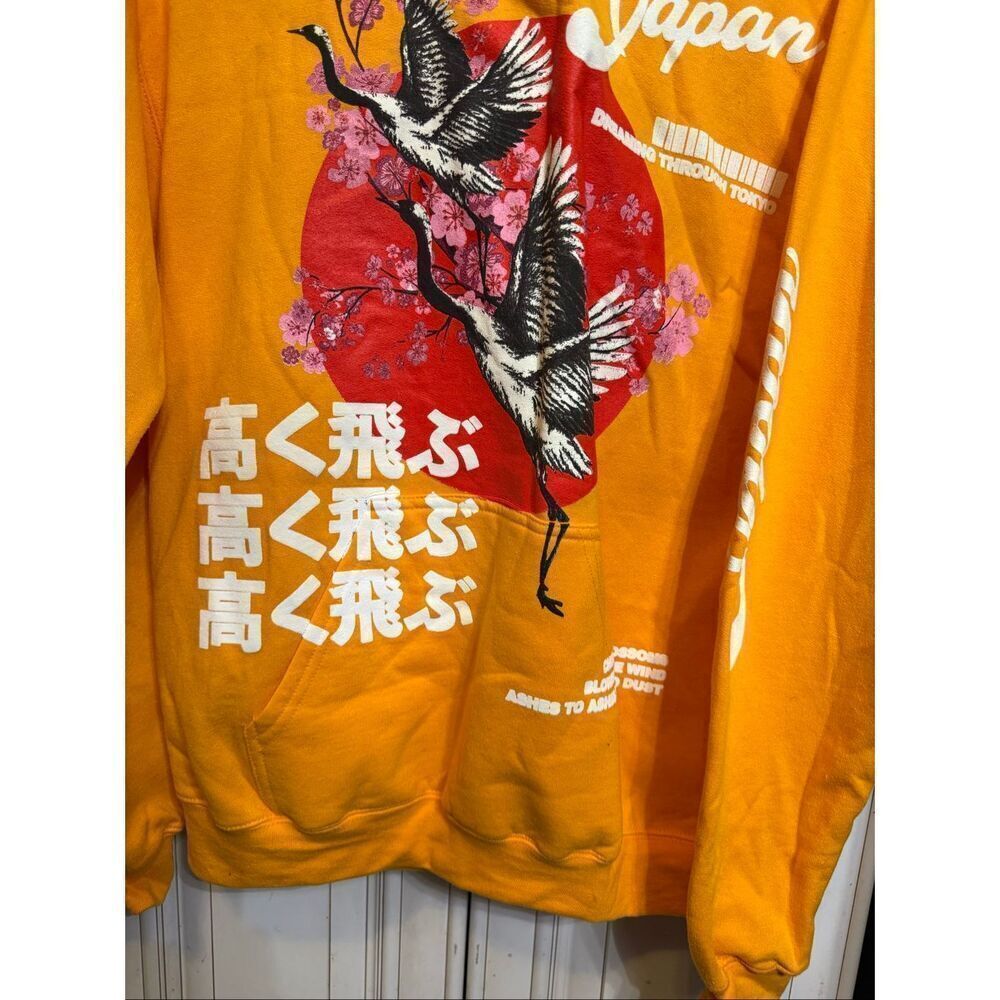 Fashion Nova Men's Crane Dreaming Fleece Graphic Pullover Hoodie Gold Small